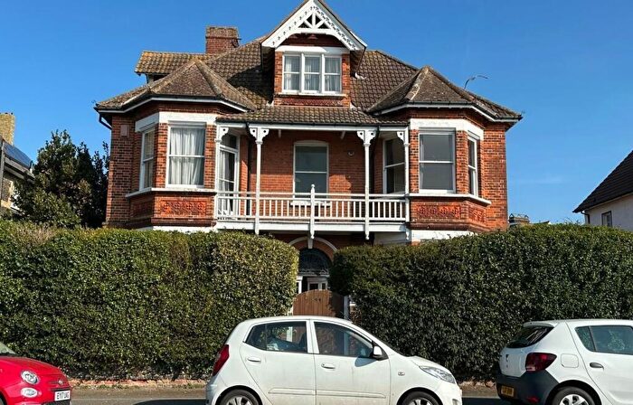 2 Bedroom Flat To Rent In St Mildreds Road, Westgate, Kent, CT8