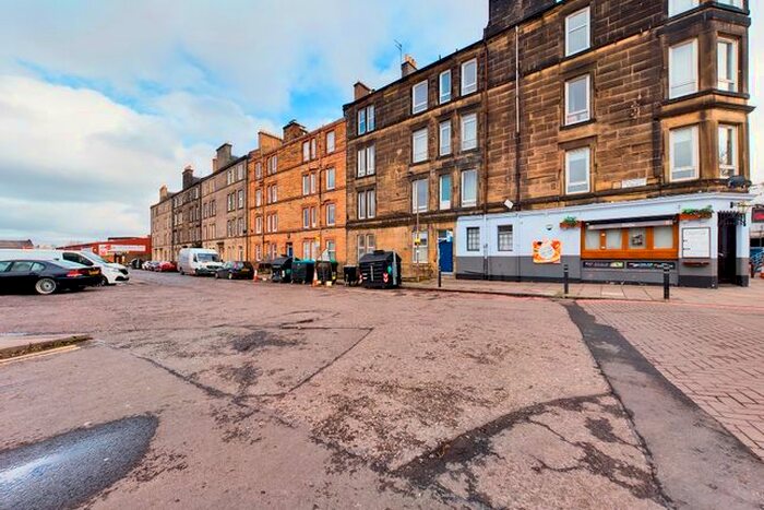 2 Bedroom Flat To Rent In Westfield Street, Gorgie, Edinburgh, EH11