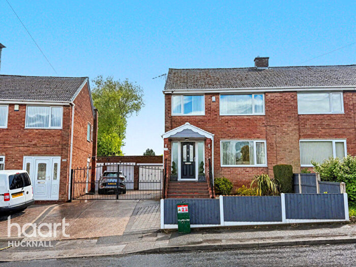 3 Bedroom Semi-Detached House For Sale In Shortwood Avenue, Nottingham, NG15