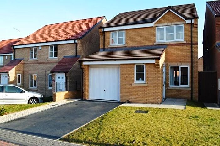 3 Bedroom Detached House To Rent In Lavender Mews, Castleford, WF10