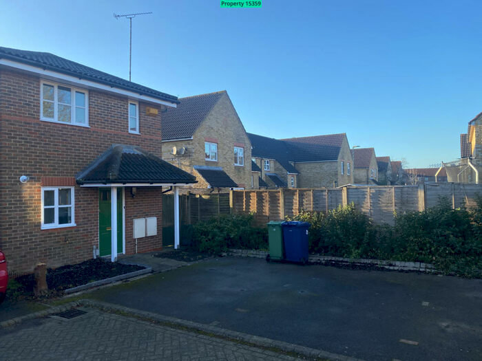 1 Bedroom End Of Terrace House To Rent In Fieldfare Road, Oxford, OX4