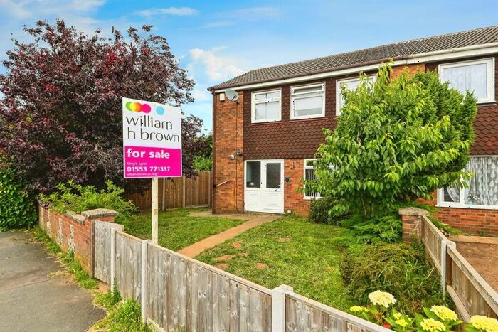 3 Bedroom Semi-Detached House For Sale In Bure Close, King's Lynn, PE30