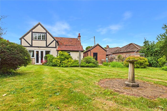 3 Bedroom Detached House For Sale In Whitehouse Road, Woodcote, Reading, Oxfordshire, RG8
