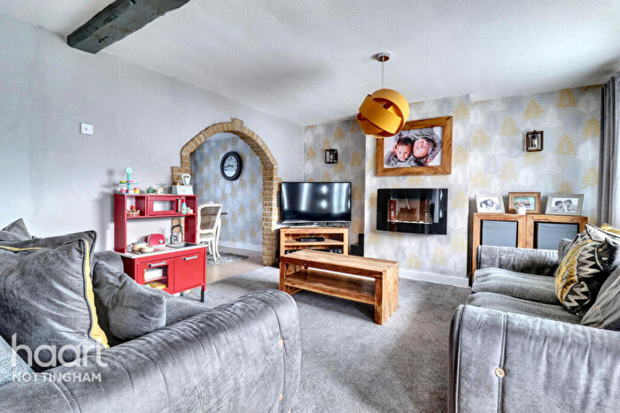 3 Bedroom Semi-Detached House For Sale In Ladbrooke Crescent, NG6