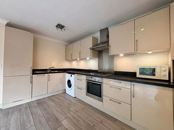 2 Bedroom Flat To Rent In Falconet Court, Ravenscroft Road, BR3