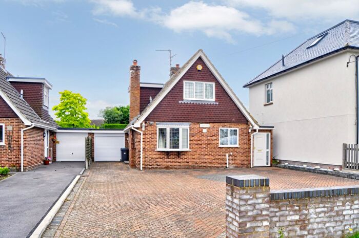 3 Bedroom Detached House For Sale In Wycombe Road, Marlow, Buckinghamshire, SL7