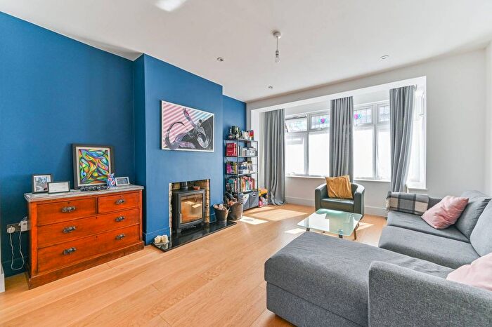 5 Bedroom Terraced House To Rent In Warwick Road, Birkbeck, London, SE20