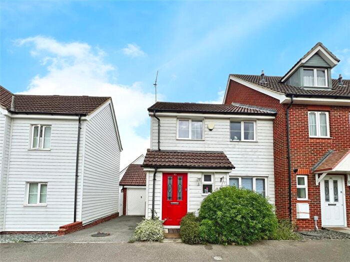 3 Bedroom End Of Terrace House To Rent In Rivenhall Way, Hoo, Rochester, Kent, ME3