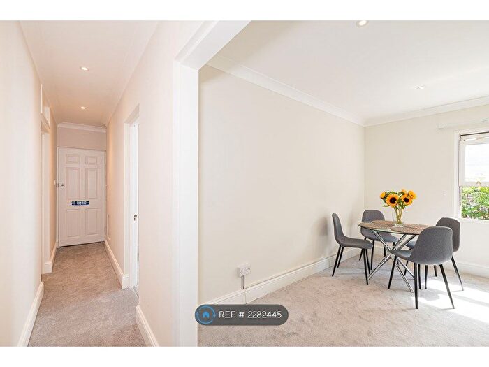 2 Bedroom Flat To Rent In Fulham, London, SW6