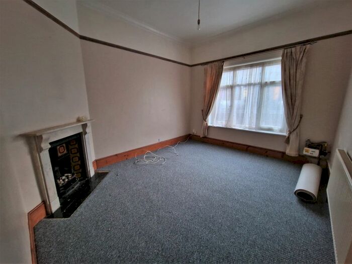 2 Bedroom Maisonette To Rent In Leighton Road, Dover, CT16