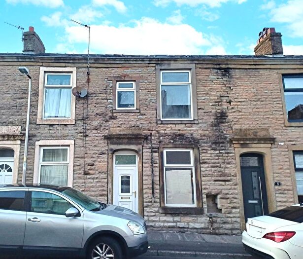 4 Bedroom Terraced House For Sale In Haworth Street, Rishton, Blackburn, BB1
