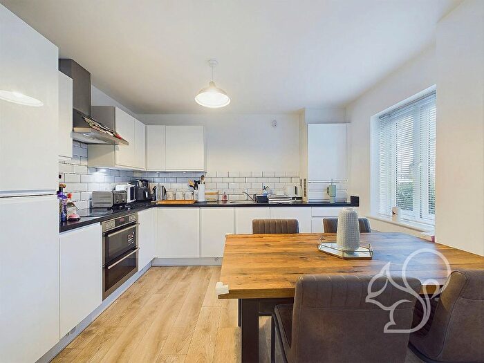2 Bedroom Flat For Sale In Captain Gardens, Colchester, CO2