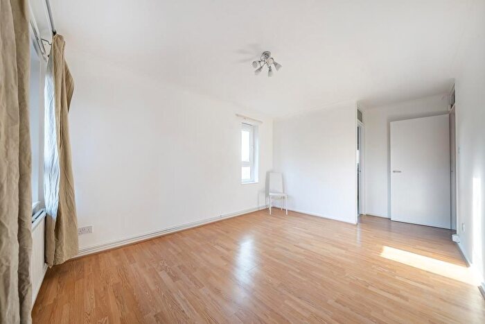1 Bedroom Flat To Rent In Sheen Road, Richmond, TW10
