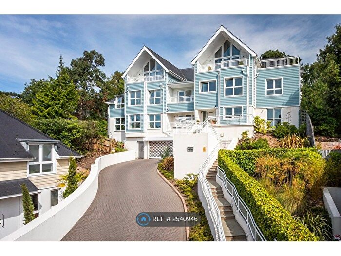 2 Bedroom Flat To Rent In Munster Road, Poole, BH14
