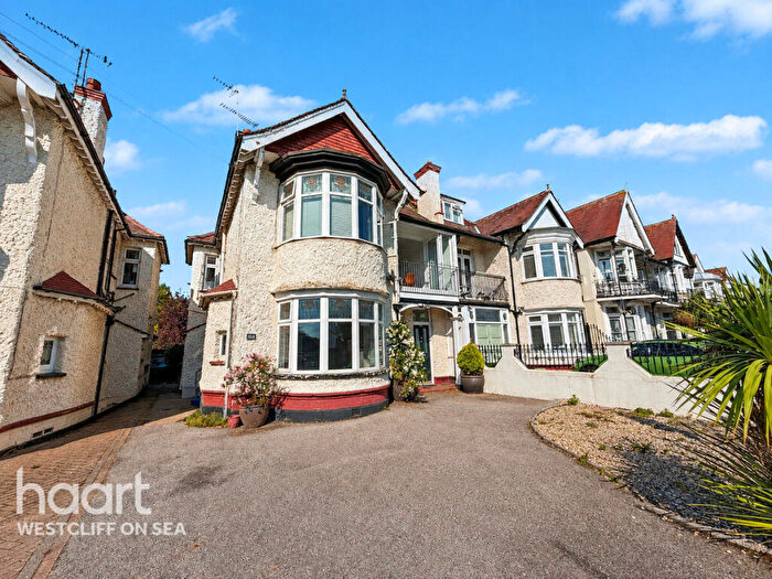 2 Bedroom Flat For Sale In Gloucester Terrace, Southend-On-Sea, SS1