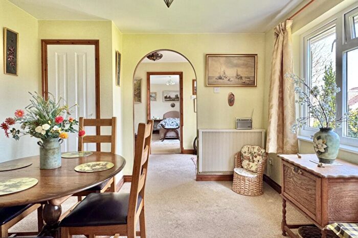 2 Bedroom Bungalow For Sale In Oaklea, Withielgoose Mills, PL30