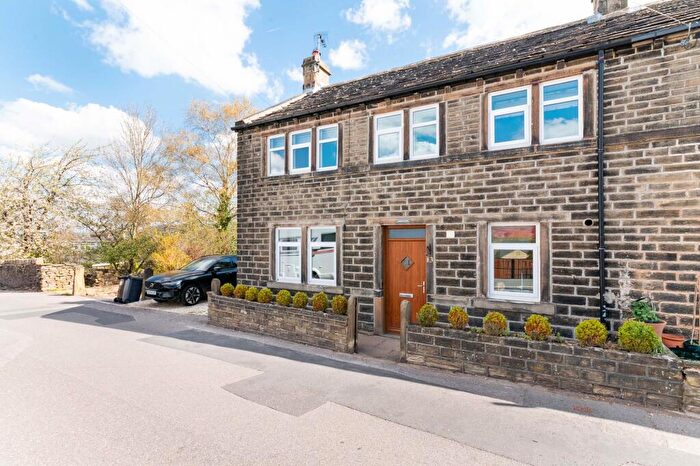 3 Bedroom Cottage For Sale In Farm Cottage, Heys Road, Holmfirth, HD9