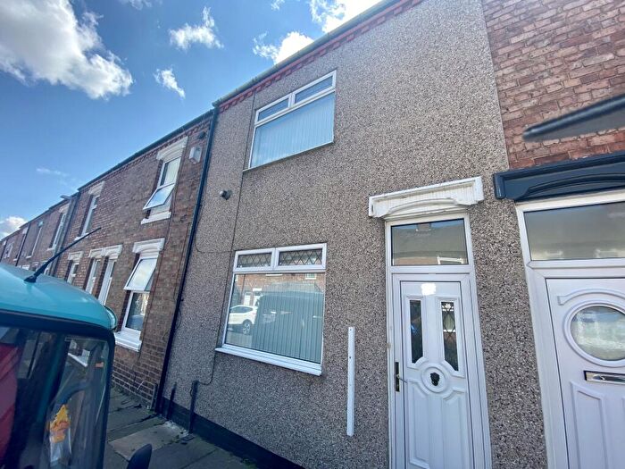 2 Bedroom Terraced House To Rent In Grasmere Road/Eastbourne - Darlington, DL1