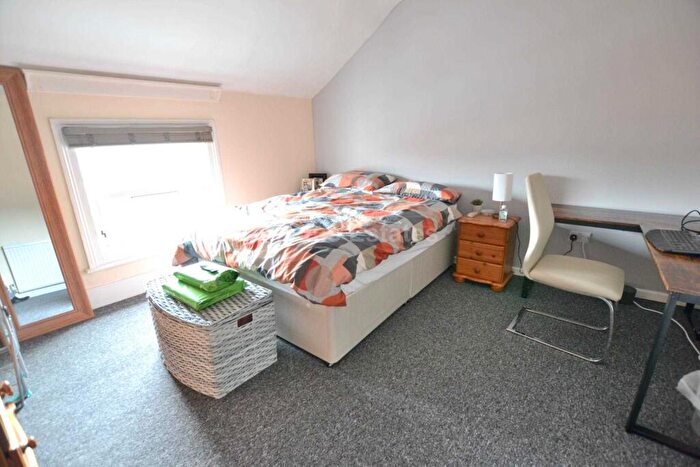 1 Bedroom Flat To Rent In London Road, Reading, RG1