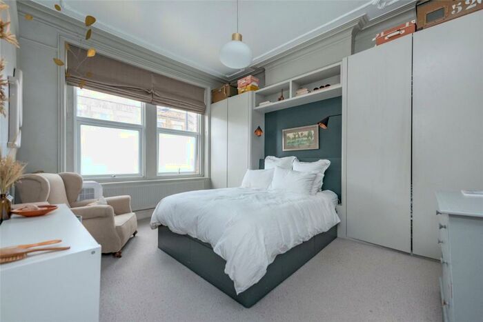 2 Bedroom Apartment To Rent In Chamberlayne Road, London, NW10