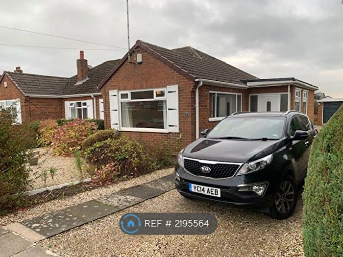 2 Bedroom Bungalow To Rent In Elmete Avenue, Scholes, Leeds, LS15