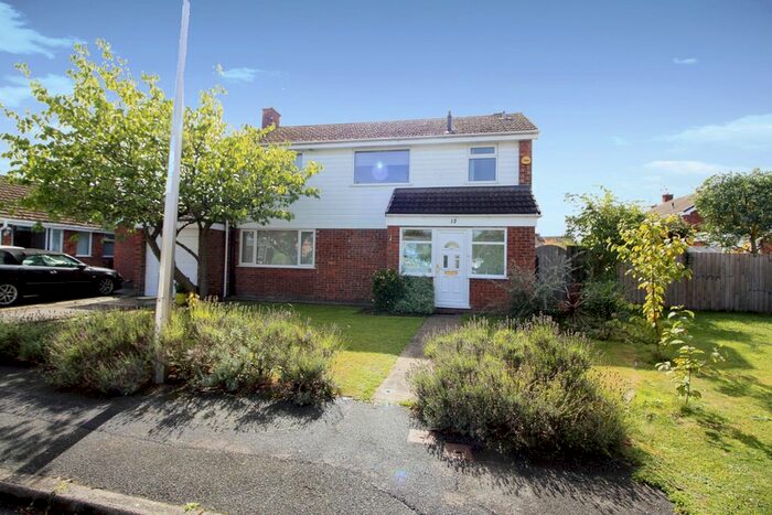 3 Bedroom Detached House To Rent In Farbailey Close, Westminster Park, Chester, CH4
