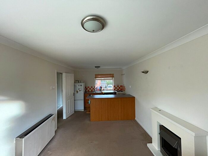 1 Bedroom Flat To Rent In Hook Farm Road, Bridgnorth, WV16