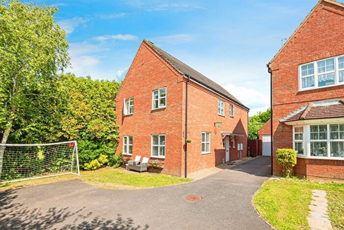 5 Bedroom Detached House For Sale In Chatsworth Road, Corby, NN18