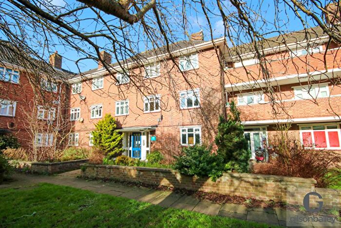 2 Bedroom Flat For Sale In Cherry Close, Norwich, NR1