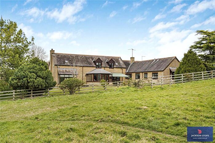 4 Bedroom Barn Conversion For Sale In Manor Court, Grendon, Northamptonshire, NN7