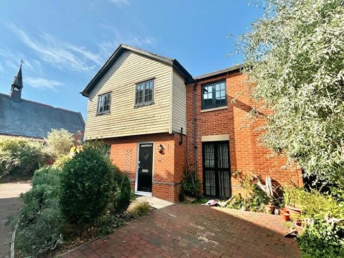 2 Bedroom Semi-Detached House To Rent In The Maltings, Newport Pagnell, MK16