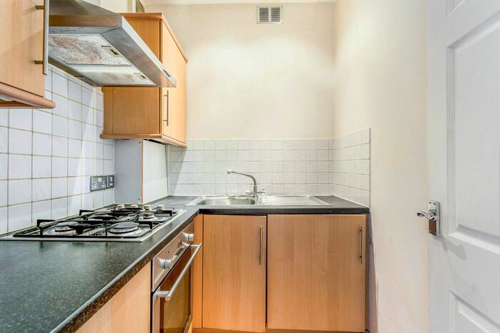 1 Bedroom Studio To Rent In High Road, Goodmayes, Ilford, IG3