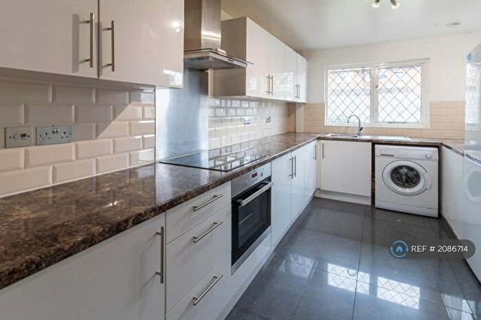 4 Bedroom Terraced House To Rent In Canterbury Place, London, SE17