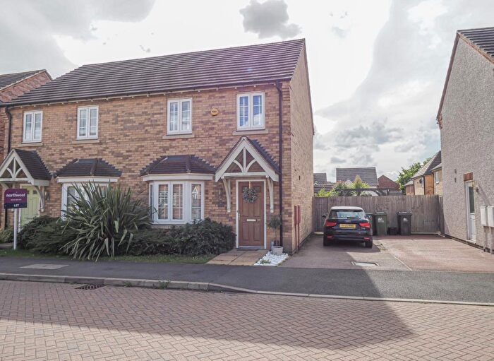 3 Bedroom Semi Detached House For Sale In Richardson Way, Langley Country Park, Derby, DE22