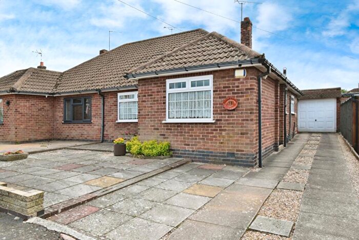 2 Bedroom Bungalow For Sale In Chellaston Road, Wigston, Leicestershire, LE18