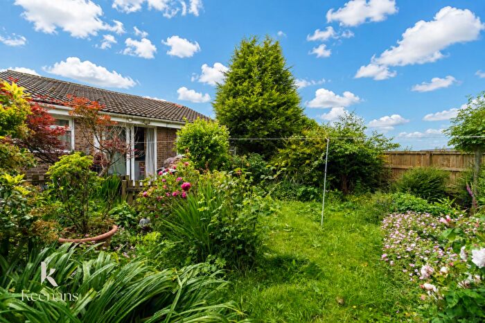 2 Bedroom Bungalow For Sale In Helm Close, Burnley, BB11