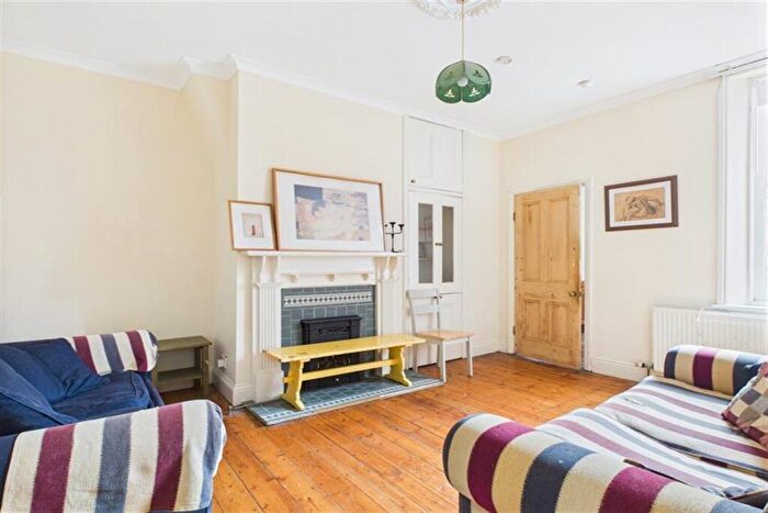 2 Bedroom Flat To Rent In Bayswater Road, Jesmond, Newcastle Upon Tyne, NE2