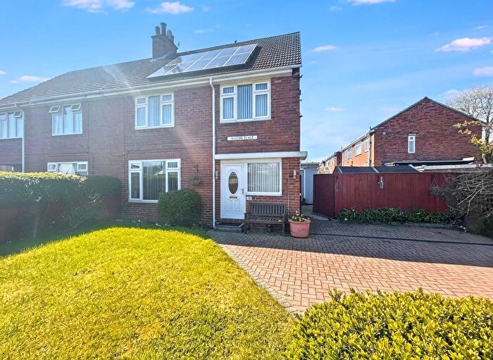 4 Bedroom Semi Detached House For Sale In Widnes Place, Forest Hall, Newcastle Upon Tyne, NE12