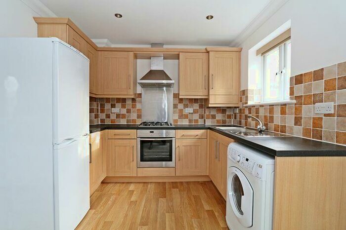 1 Bedroom Semi-Detached House To Rent In Paxton Road, Fareham, PO14