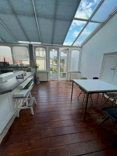 4 Bedroom Semi-Detached House To Rent In Tiverton Road, Hounslow, TW3