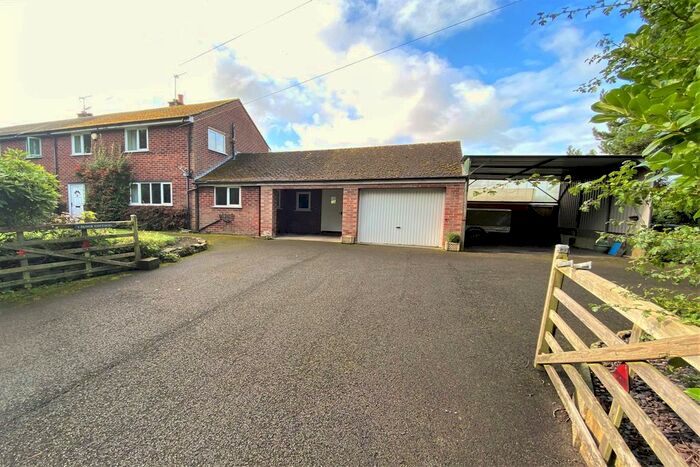 3 Bedroom Semi-Detached House For Sale In Dunge Cottages, Prestbury Road, Over Alderley, SK10