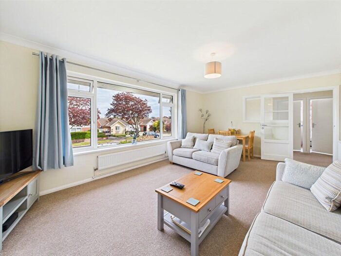 2 Bedroom Flat To Rent In Aldsworth Avenue, Worthing, BN12