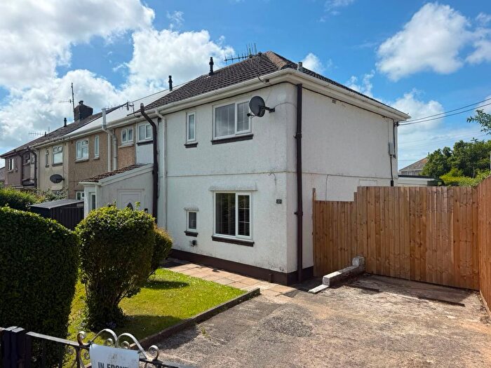 3 Bedroom End Terrace House For Sale In Firth Road, Llanelli, SA15