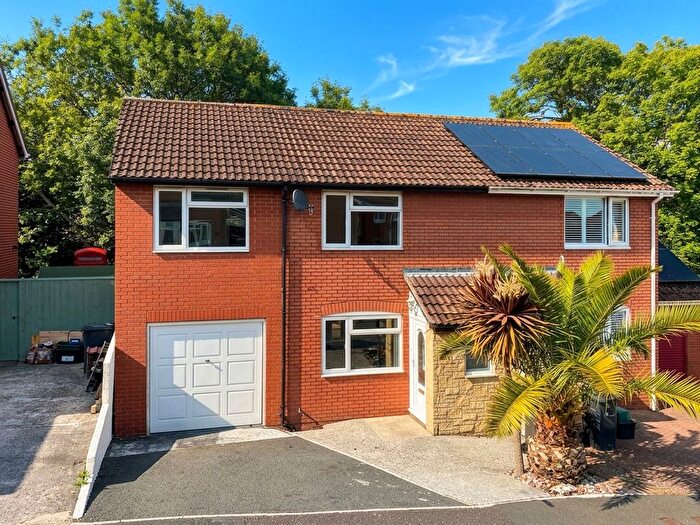3 Bedroom Semi-Detached House For Sale In Headway Rise, Teignmouth, TQ14