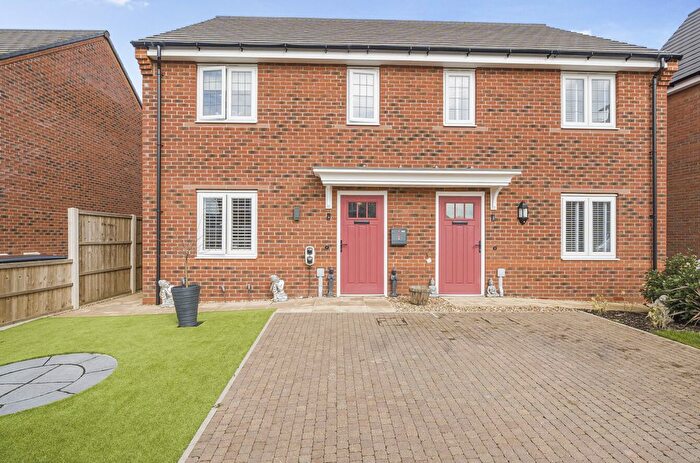 3 Bedroom Semi-Detached House For Sale In Clayfield Road, Congleton, CW12