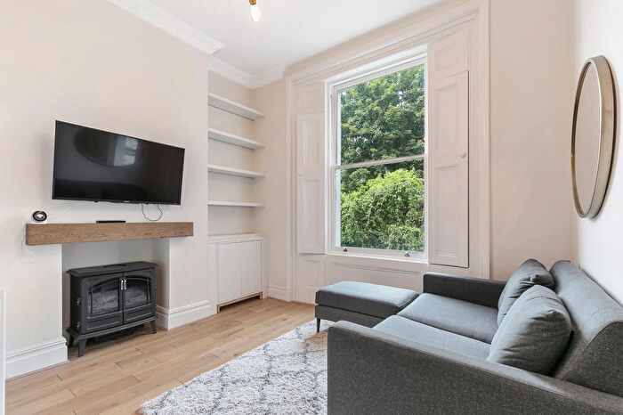1 Bedroom Flat To Rent In Crowland Terrace, Islington, N1