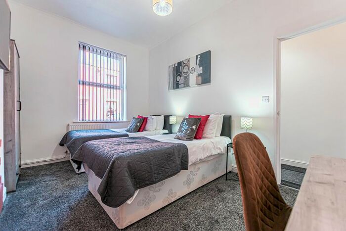 3 Bedroom Flat To Rent In Severn Street, Leigh, WN7