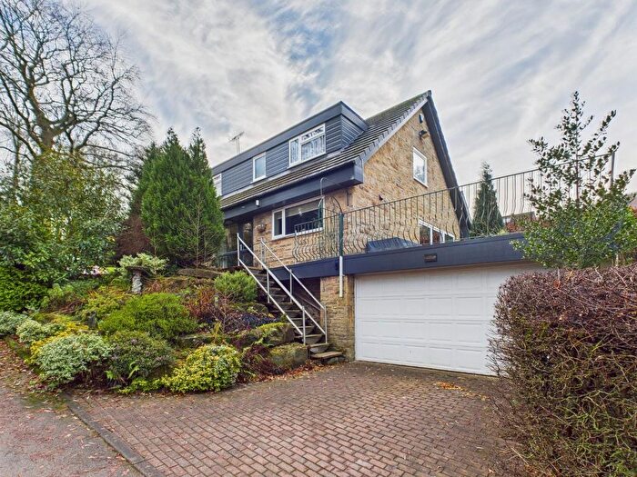 4 Bedroom Detached House For Sale In Longwood Avenue, Bingley, BD16