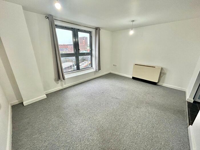 1 Bedroom Flat To Rent In Mansfield Road, Nottingham, NG1