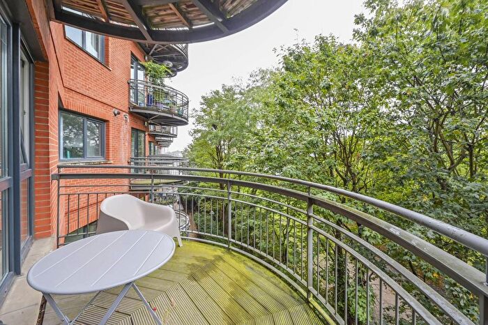 1 Bedroom Flat For Sale In New Atlas Wharf, Docklands, London, E14
